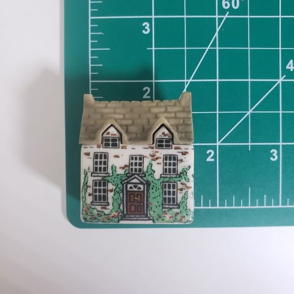 Wade England Figurines Whimsey On Why Dr. Healers' House #3 - Picture 7 of 9